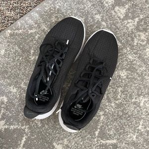Black Nike Shoes